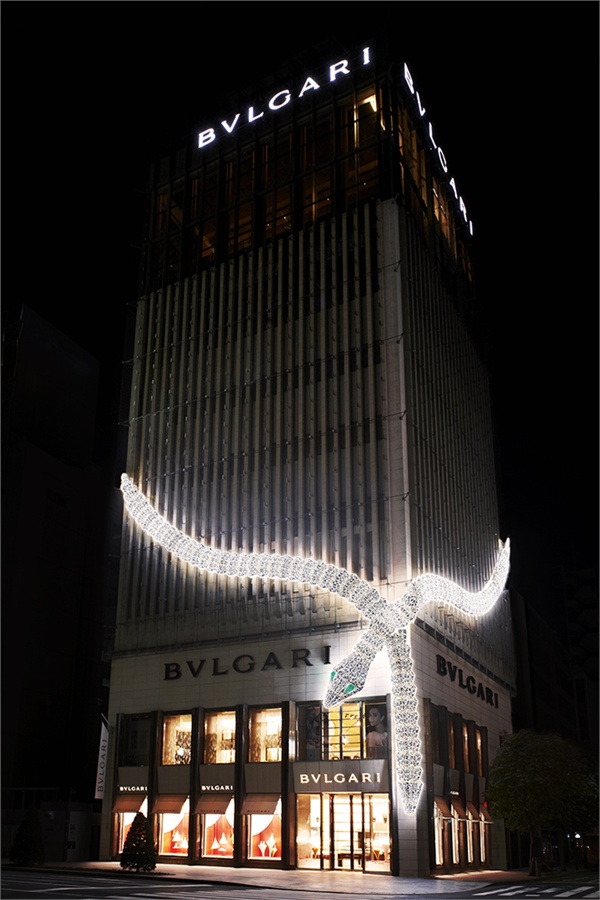 a2b71052-6c6e-4b5f-a7d4-7fe9e26e8569