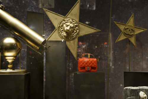 Chanel-Christmas-Window-Display-Yasemin-Richie-500x333