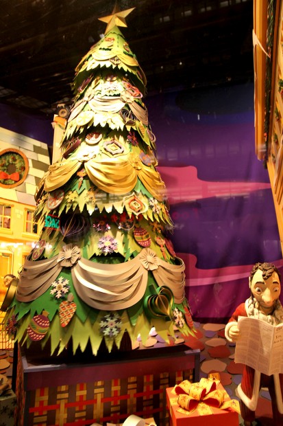 Macys-Christmas-Windows-2013-18a-413x620