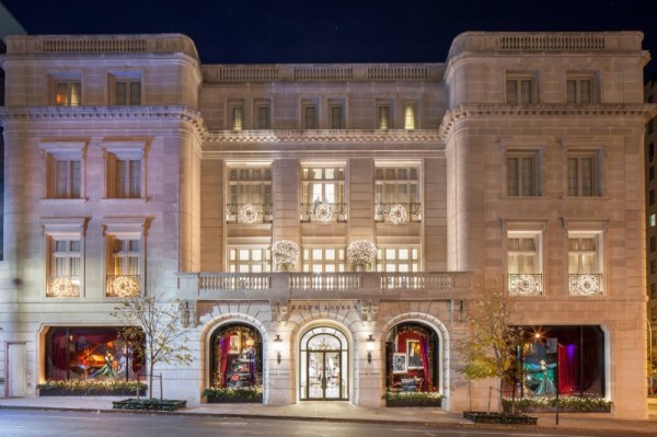 ralph_lauren_mad_ave_window-800x533