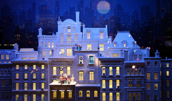 Tiffanys-Christmas-Windows-2013-940x550-1