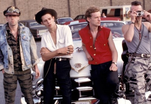 The-Clash-1982_main_image_object