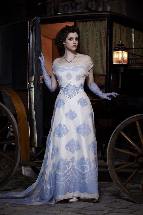 DRACULA -- Portraits -- Pictured: (l-r) -- (Photo by: Charlie Gray/NBC)