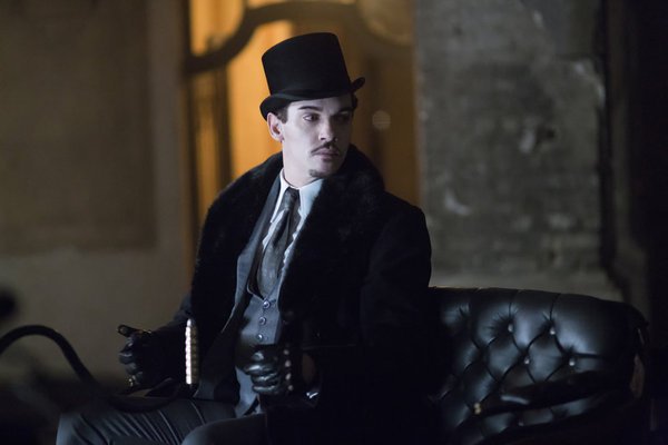 MV5BMjE0OTE3Mjk2Nl5BMl5BanBnXkFtZTgwMjAwOTg0MDE@._V1_SX640_SY720_