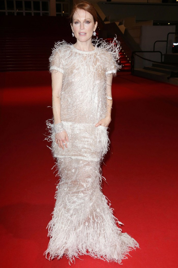 Julianne Moore in Chanel Couture