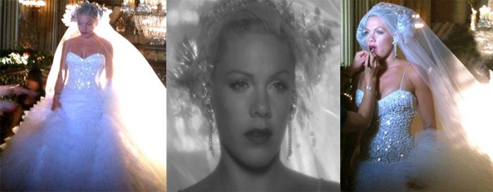 Pink in I Don't Believe You (2009) sfodera un Monique Lhuillier wedding gown