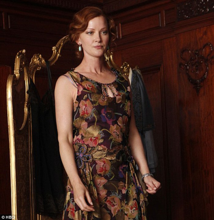 article-2191950-0F105C3900000578-530_634x655