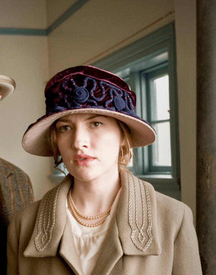 boardwalk-empire_steve-buscemi-kelly-macdonald-pearls