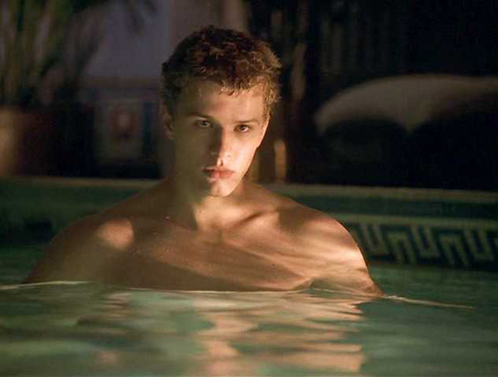 Ryan Phillippe è il peccaminoso angelo biondo che seduce nella swimming pool in Cruel Intentions (1999