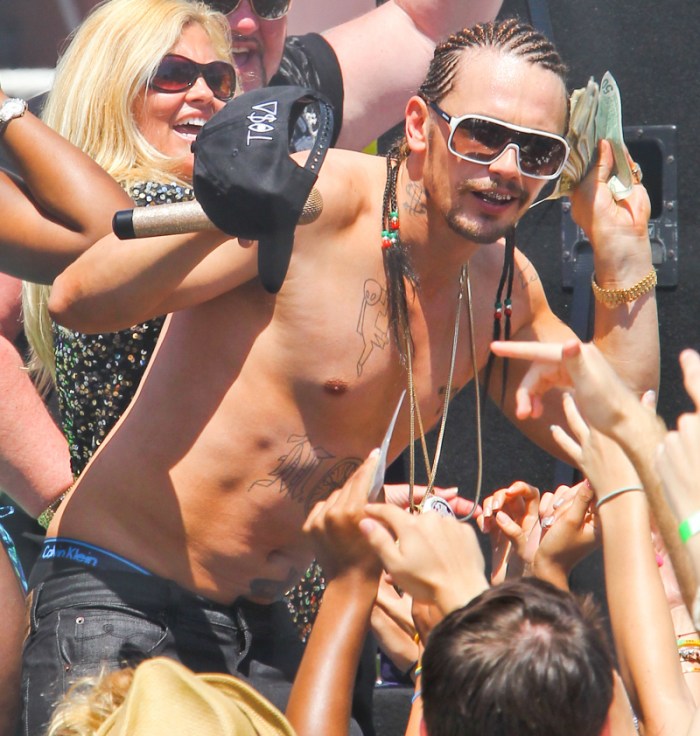 ames Franco rapper spacciatore che infiamma tatuato gli Spring Breakers (2011)