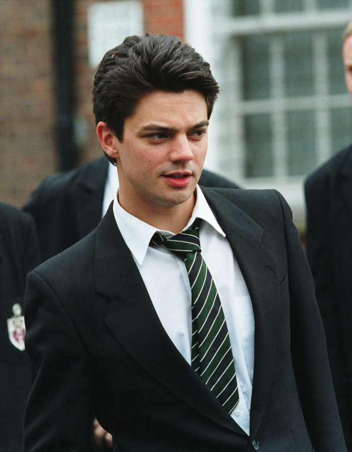 Dominic Cooper: Il Suadente allievo di Sheffield che si spiana la strada per Oxford e Cambridge in The History Boys (2006)