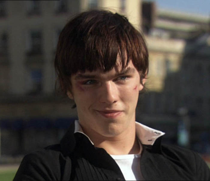 Nicholas Hoult: il liceale Manipolatore che s’iscriverà alla Cardiff University in Skins (2007-08)