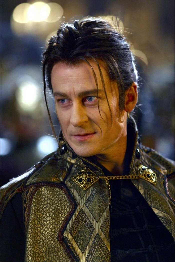 Richard Roxburgh in Van Helsing (2004)
