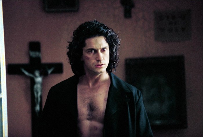 Gerard Butler in Dracula's Legacy (2000) prodotto da Wes Craven