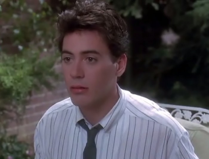  Alex Finch in Uno strano caso (1989) 