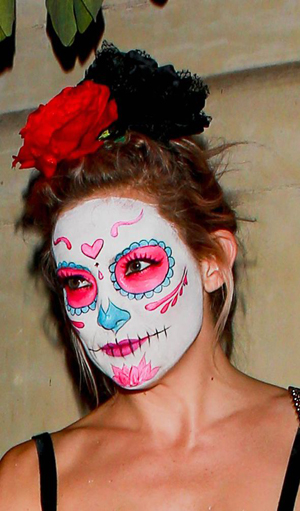 Kate Hudson Kate Moss in Mexican Sugar Skull make-up