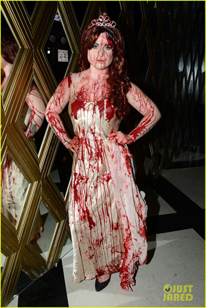 L’imbrattata Kelly Osbourne alias Carrie