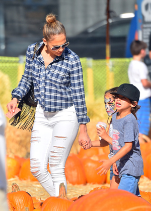 Jennifer Lopez a zuccalandia con i figlioletti Max ed Emme