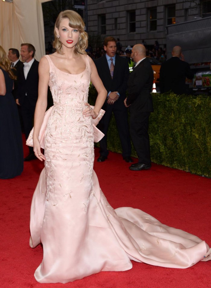 taylor-swift-oscar-de-la-renta-met-gala