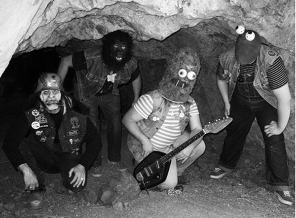 Teeh Cormans sono la garage band che ha visto tutti gli horror di Roger Corman