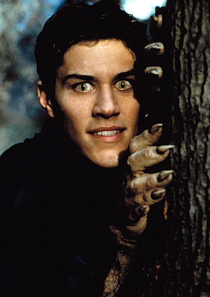 Brandon Quinn è Un lupo mannaro americano a scuola (1999-2002) Trasformazione