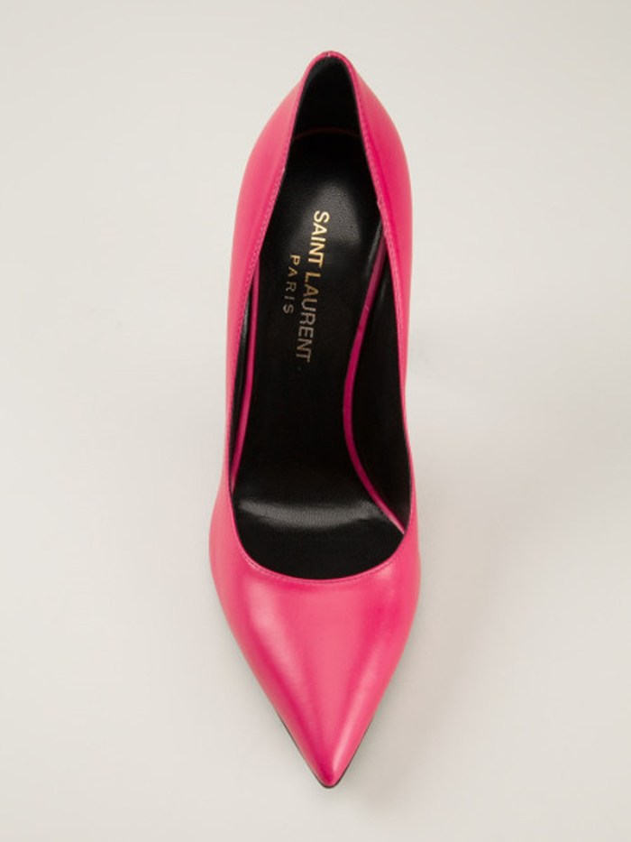  Saint Laurent 'Classic Paris 105' pumps 425,00 € 