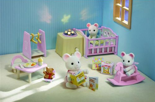 Sylvanian Families: Cameretta Bebè con luce 19,03 € su eBay.it