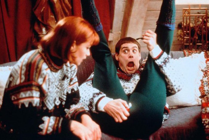 6 - Durante le riprese a Breckenridge (Aspen era troppo costosa per la produzione), Jim Carrey ha trascorso la notte presso lo Stanley Hotel di Estes Park (l’albergo che ha ispirato Stephen King per l'Overlook Hotel di Shining, nonché location del film dei Farrelly) nella famigerata stanza 237. Secondo la guida turistica dell’albergo, Carrey è fuggito a gambe levate dalla camera dopo appena tre ore lasciando l’edificio in preda al panico.